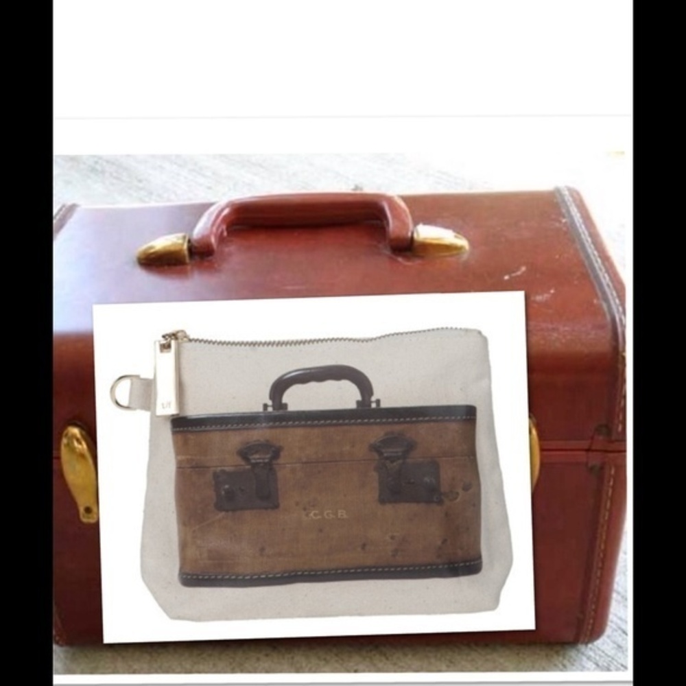 NWT Antique Train Case Look Clutch Makeup Case